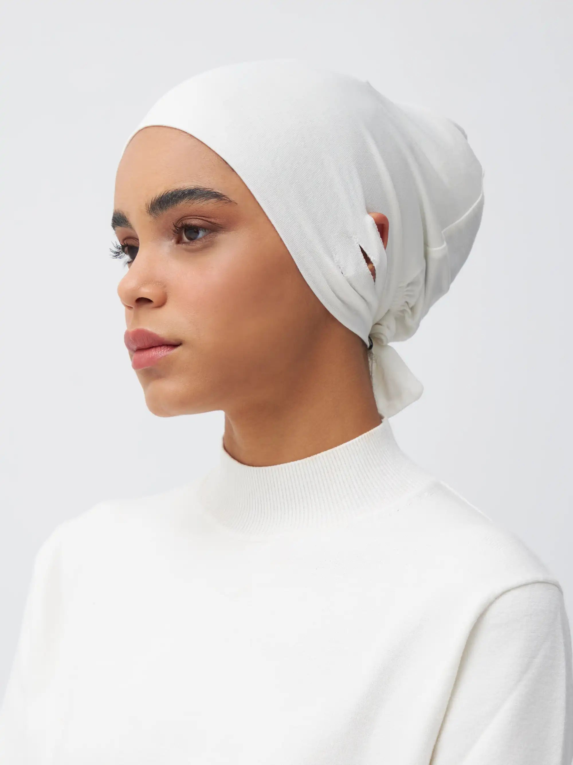 Slit Tie Back Underscarf - Ivory