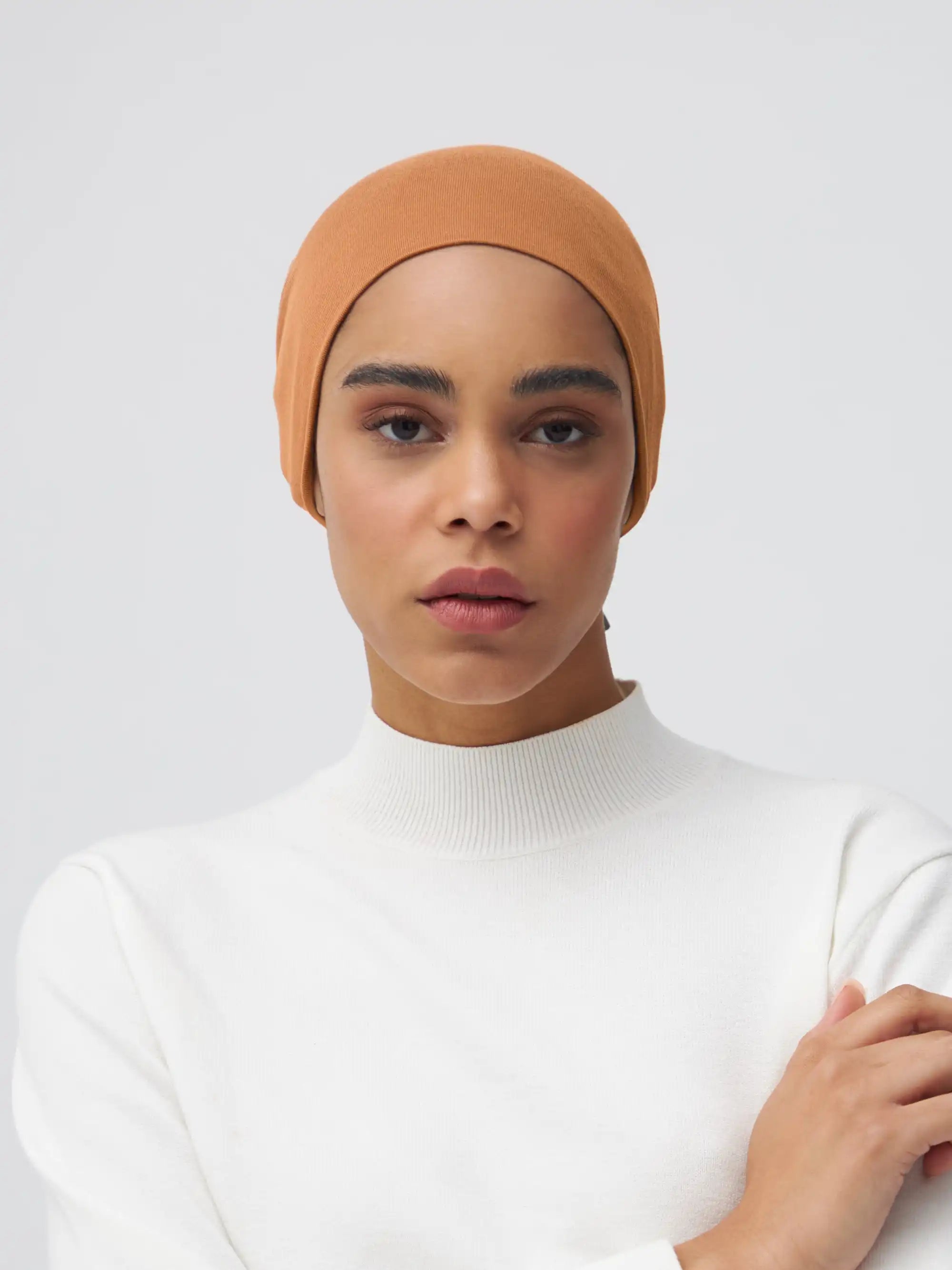Tie Back Underscarf - Lion
