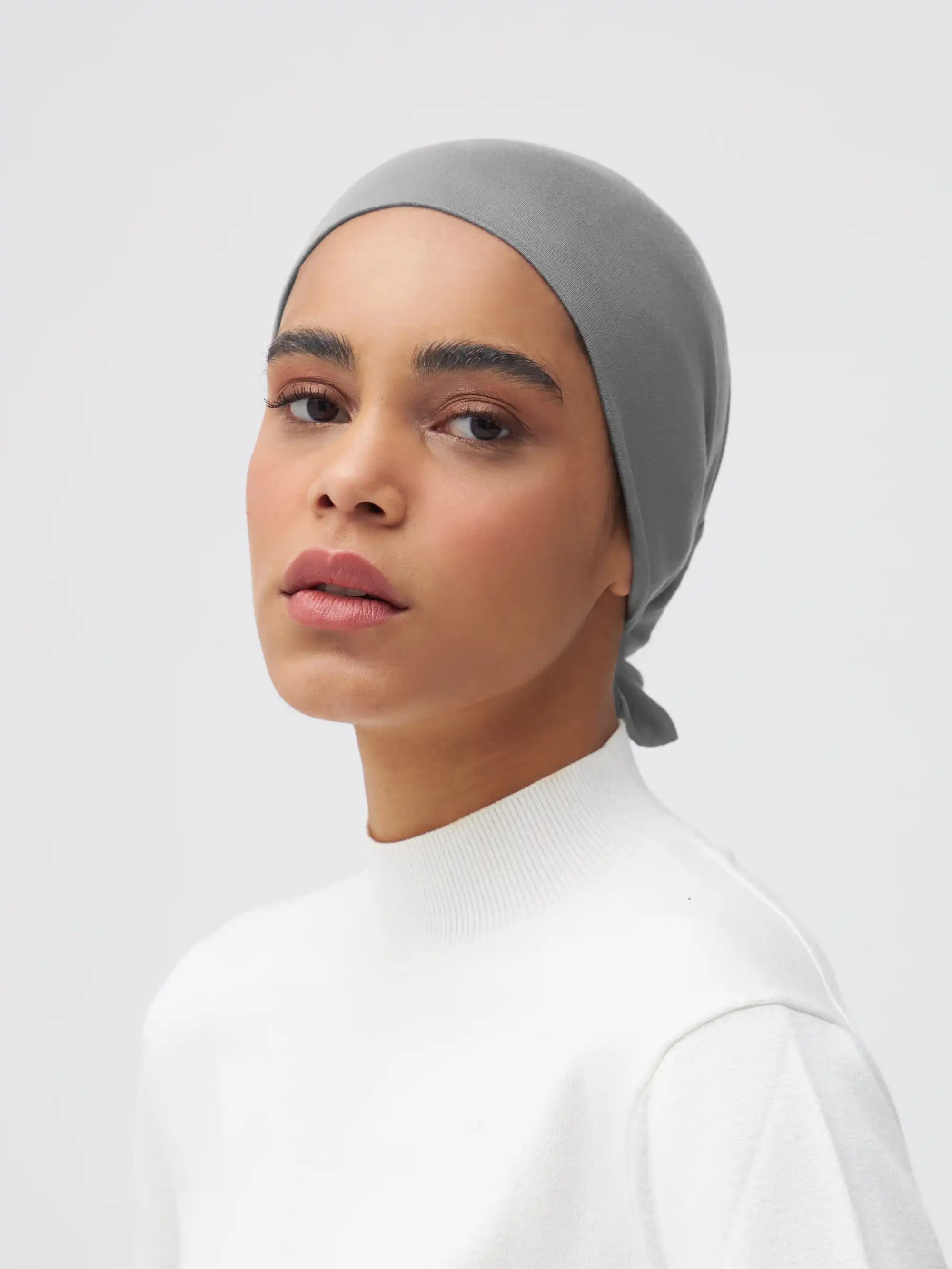 Tie Back Underscarf - Gray Green