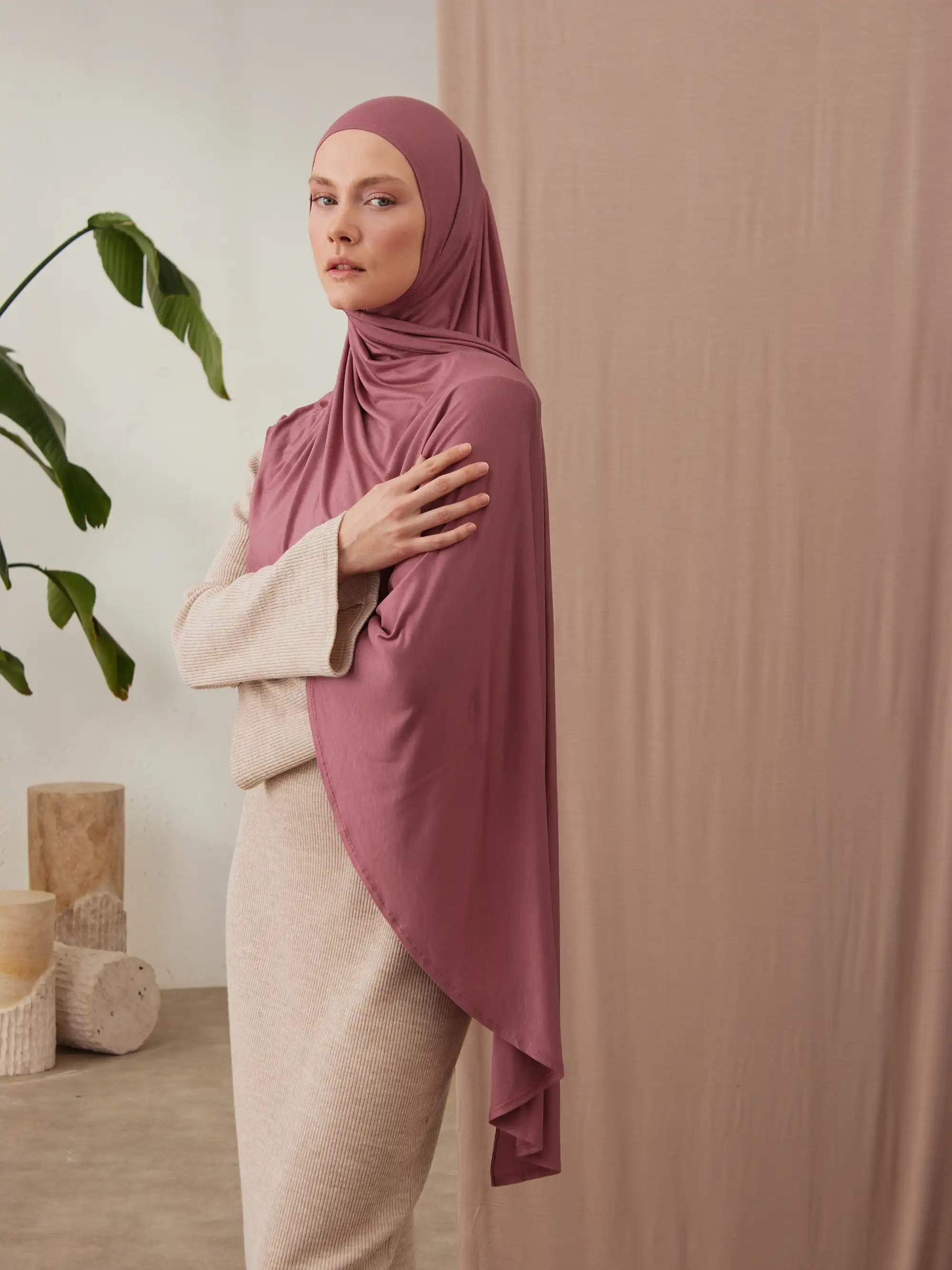 Small Instant Premium Jersey Hijabs - Garnet Rose