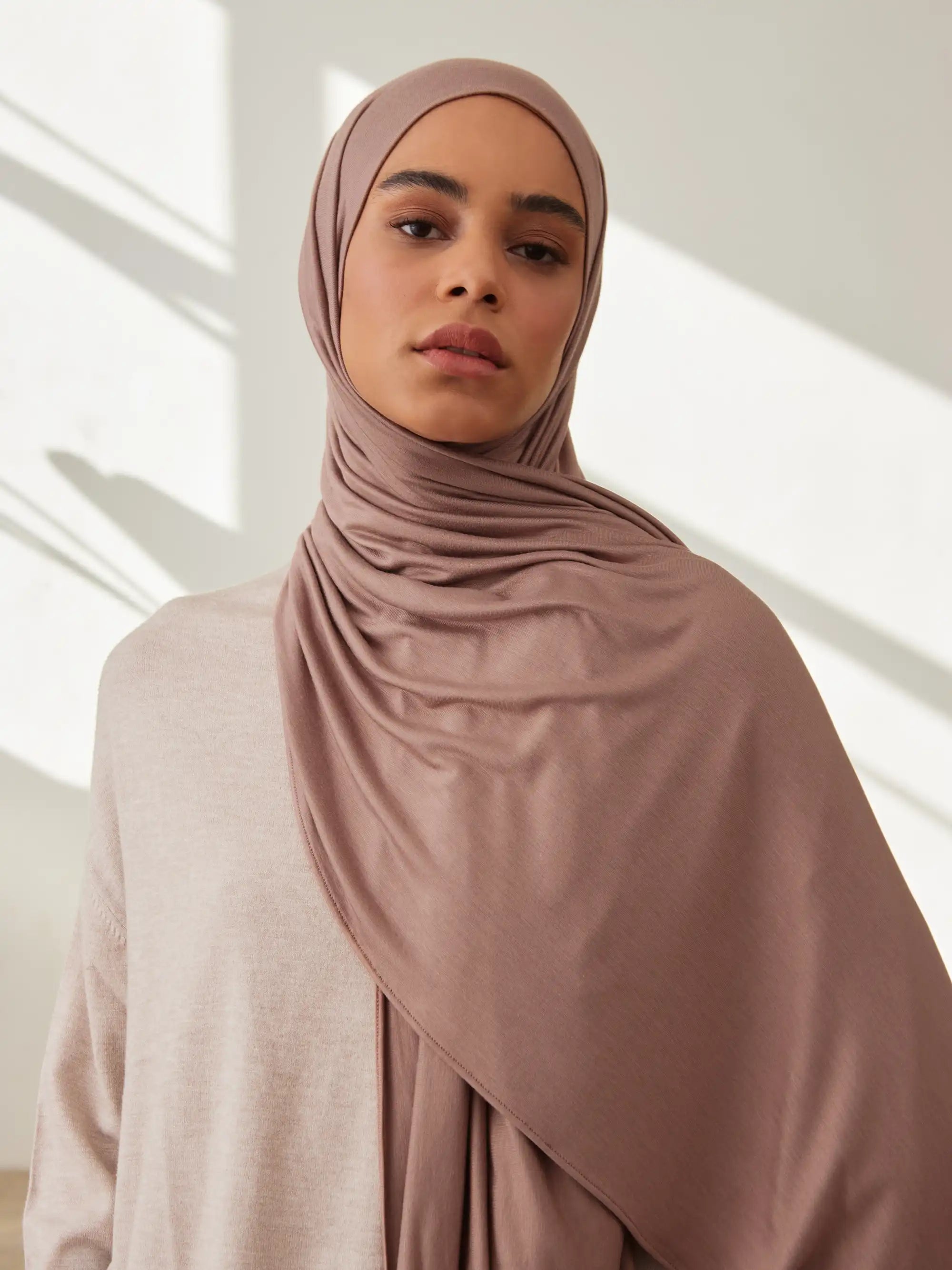 Small Premium Jersey Hijab - Mocha Mousse