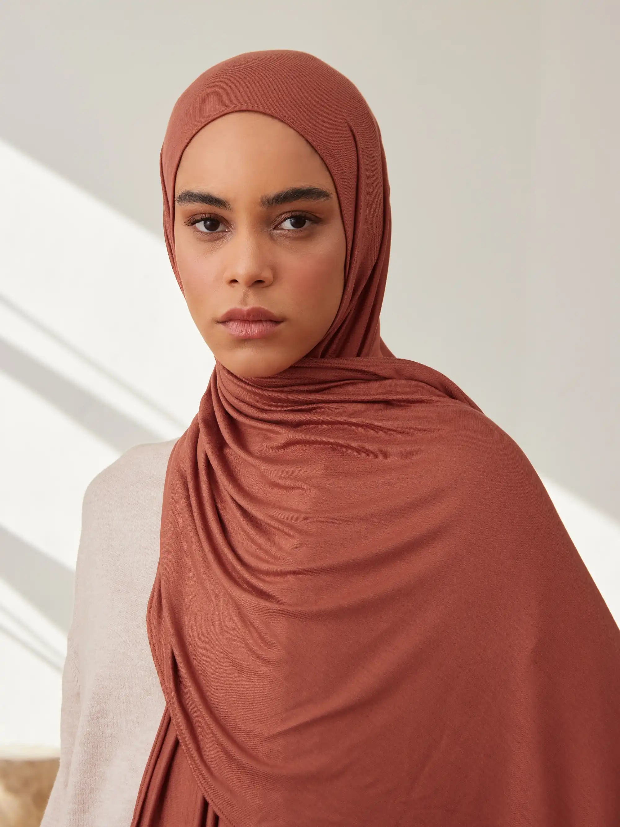 Small Premium Jersey Hijab - Redwood