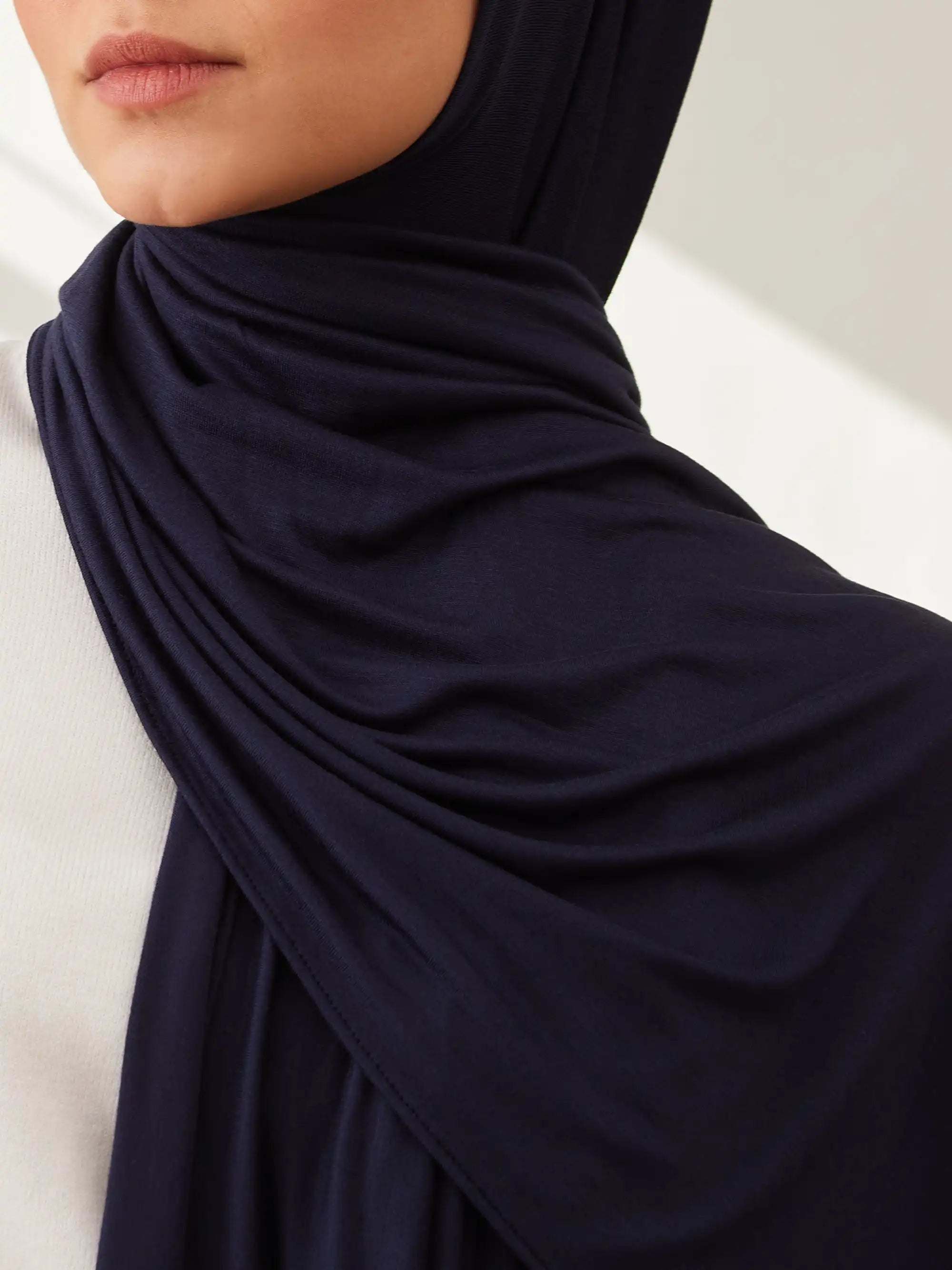 Small Premium Jersey Hijab - Navy