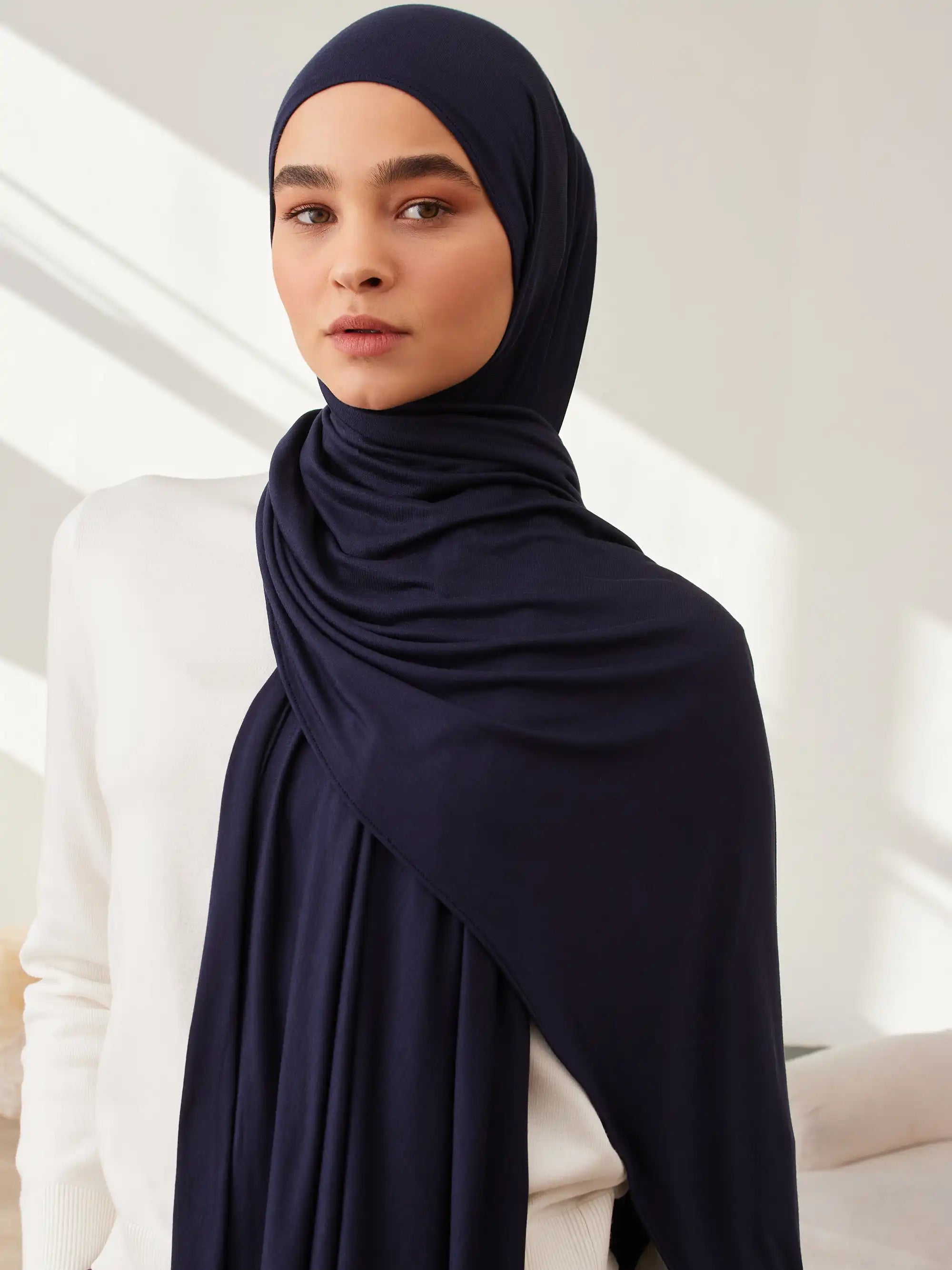 Small Premium Jersey Hijab - Navy