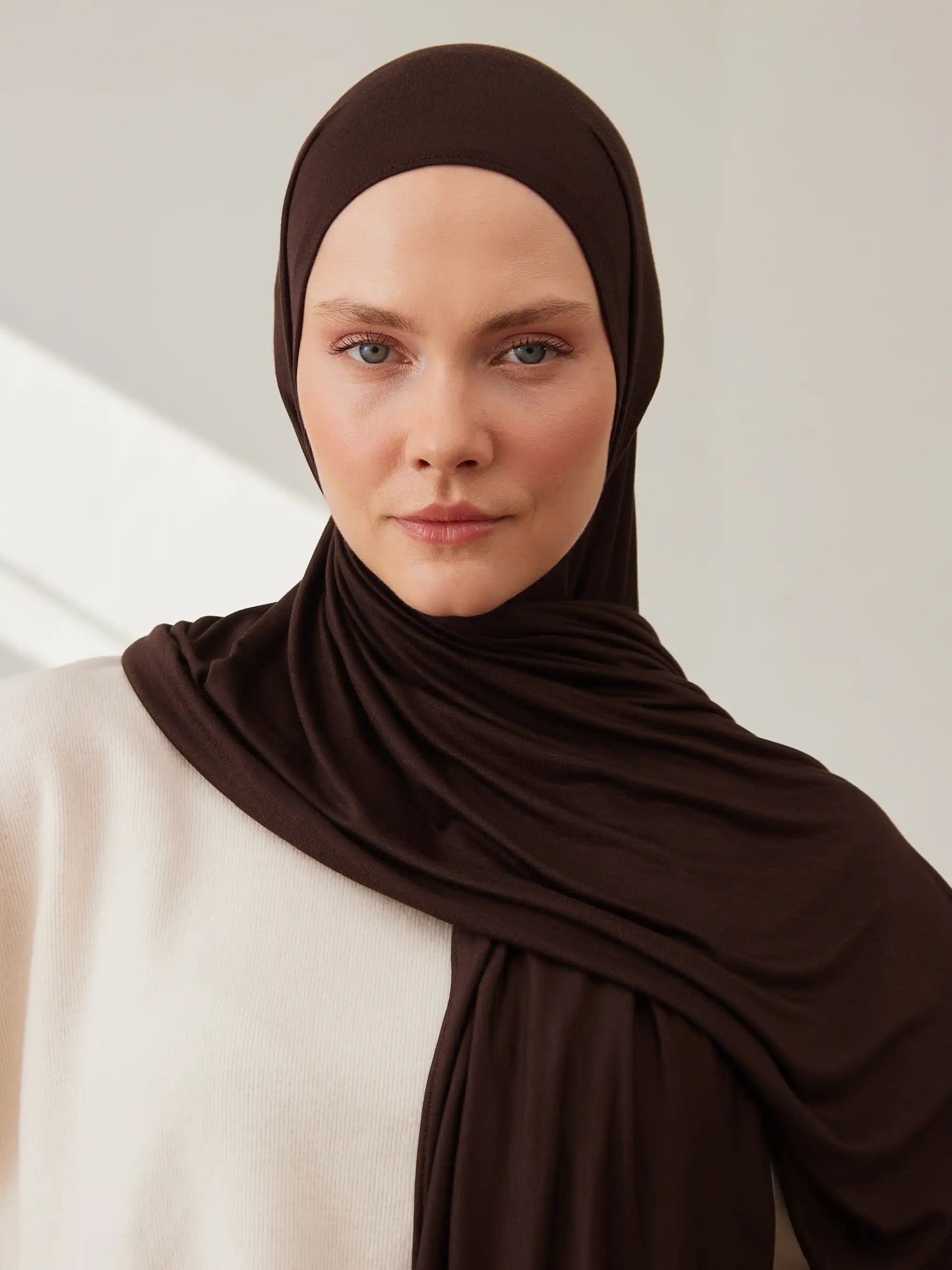Small Premium Jersey Hijab - Coffee Bean