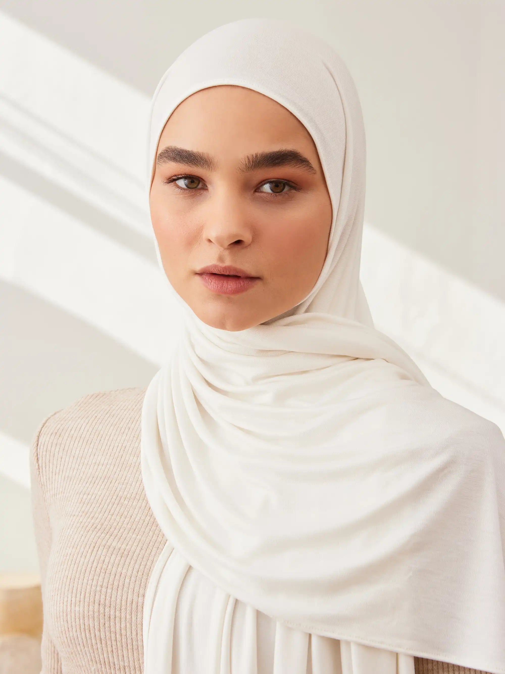 Small Premium Jersey Hijab - Ivory