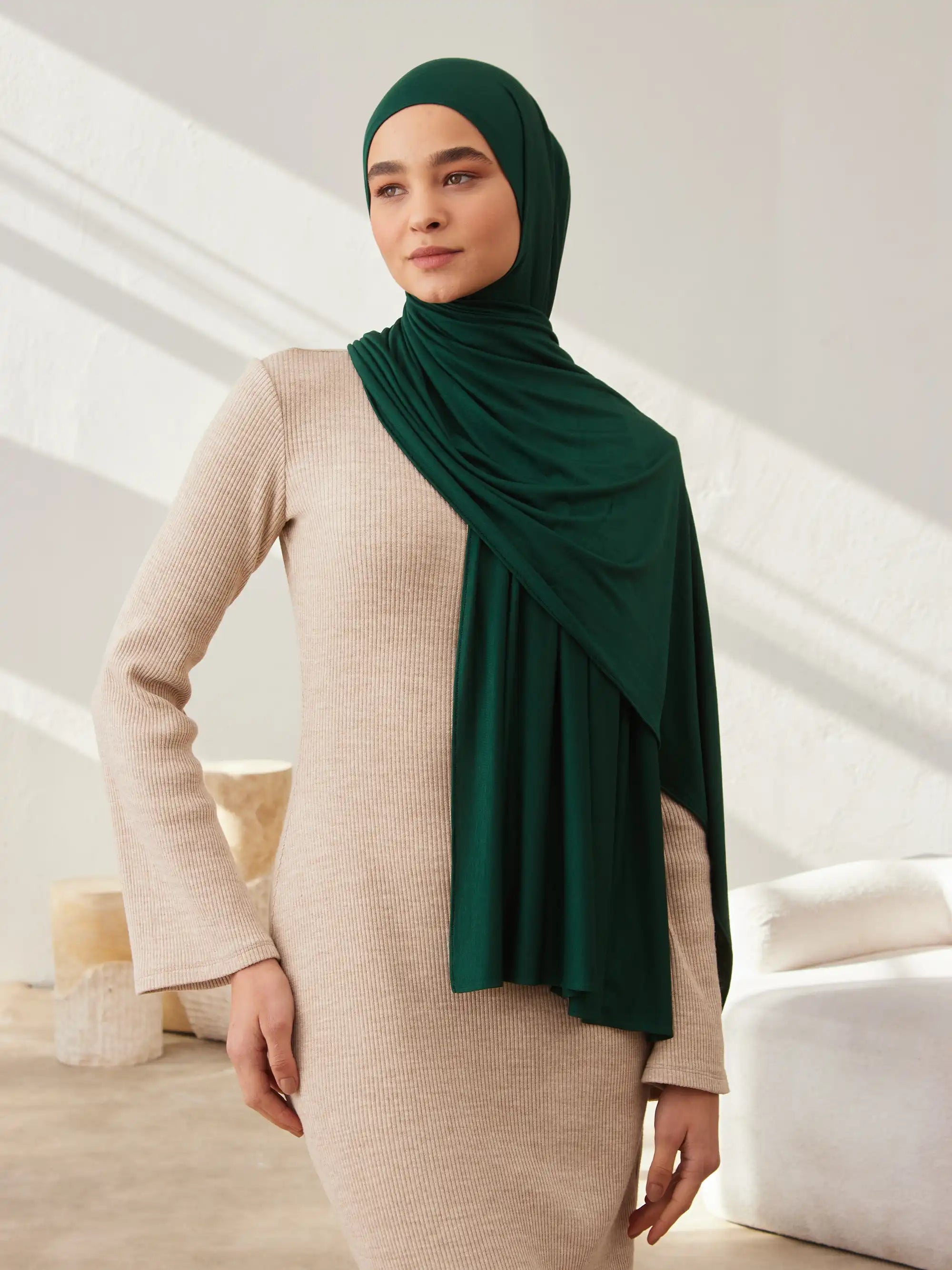 Premium Jersey Hijab - Pine Green