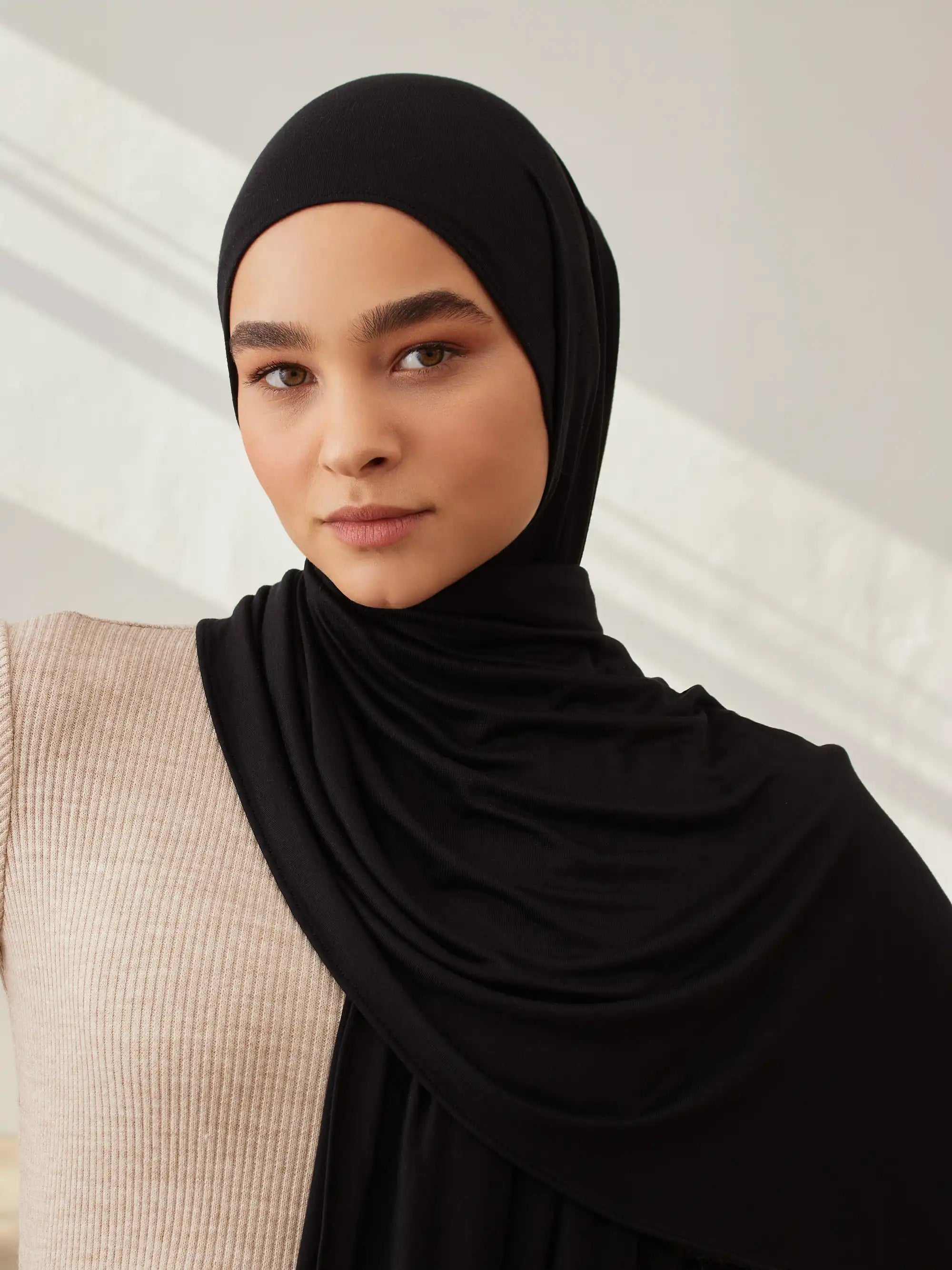 Small Premium Jersey Hijab - Black