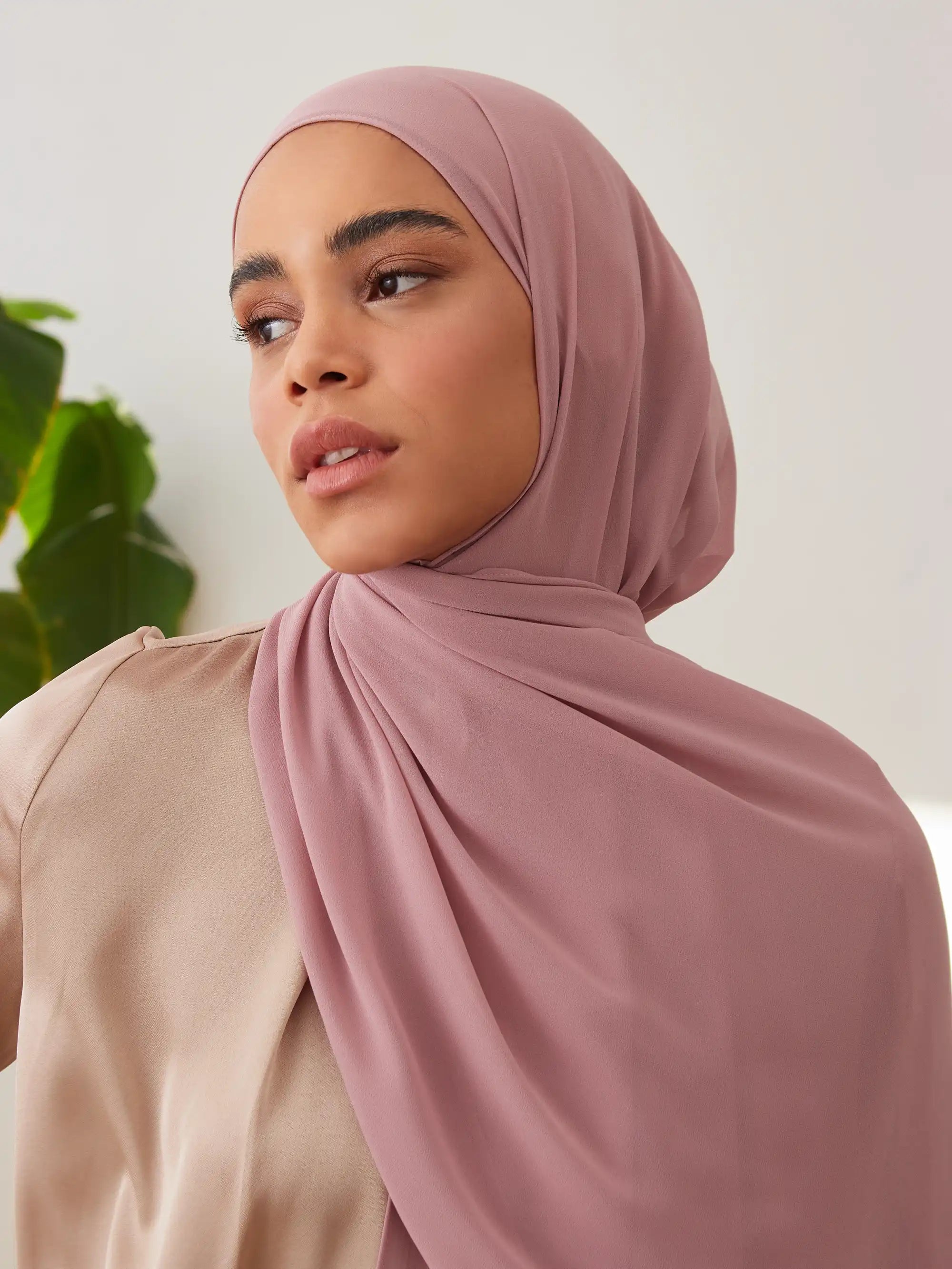 Small Luxury Chiffon Hijab - Blush