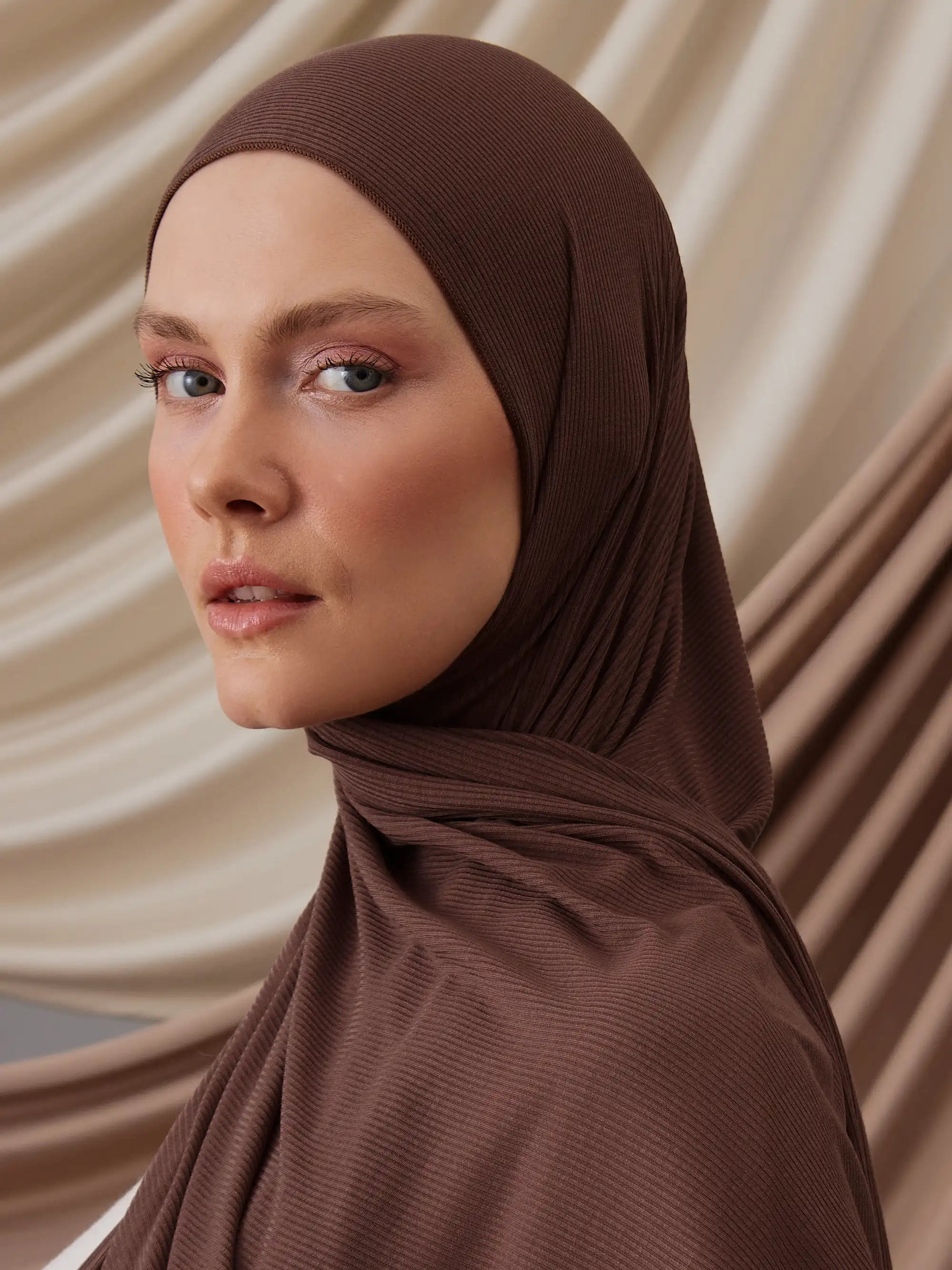 Small Ribbed Jersey Hijab - Mocha