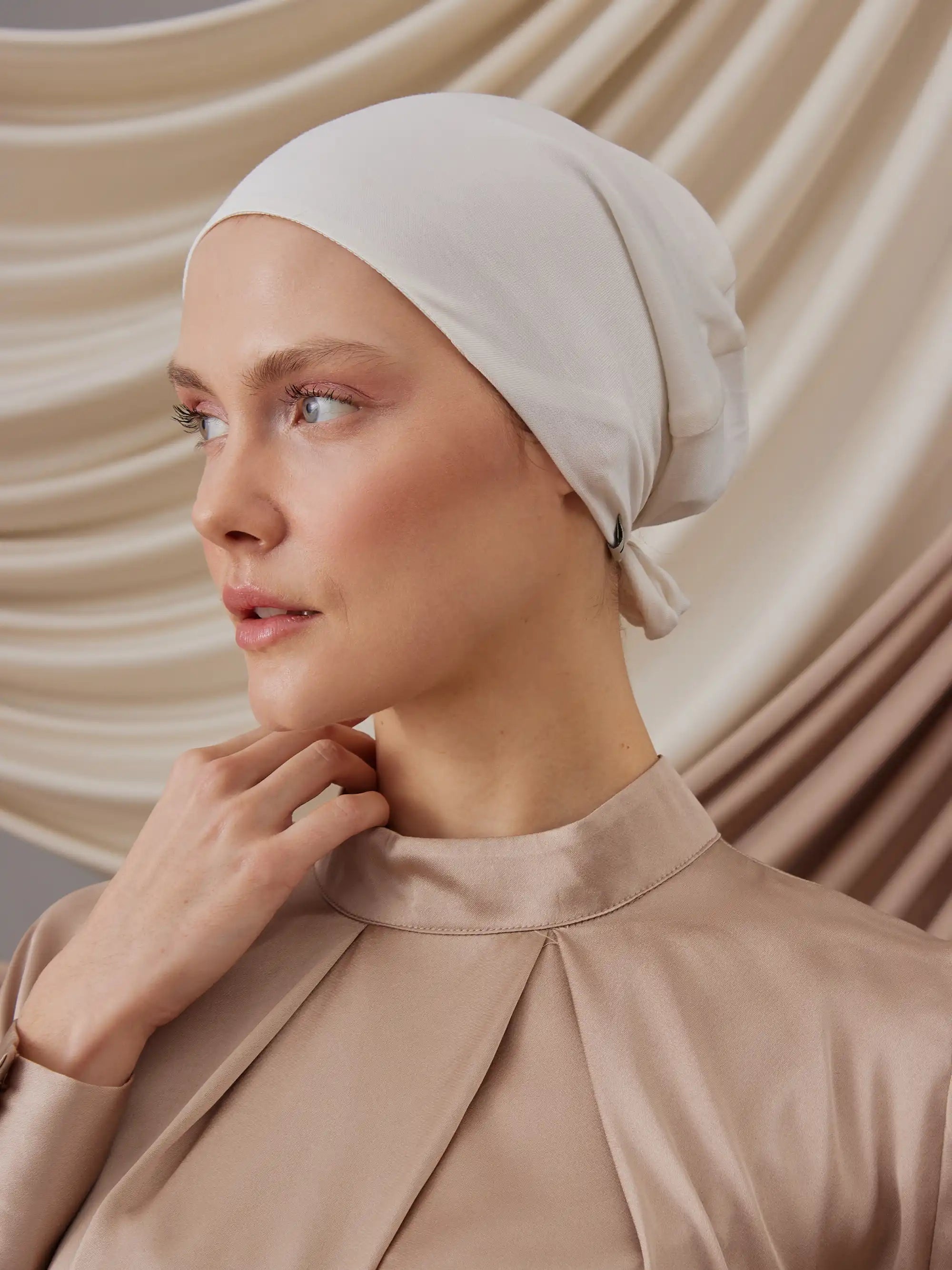 Satin Lined Underscarf - Ivory