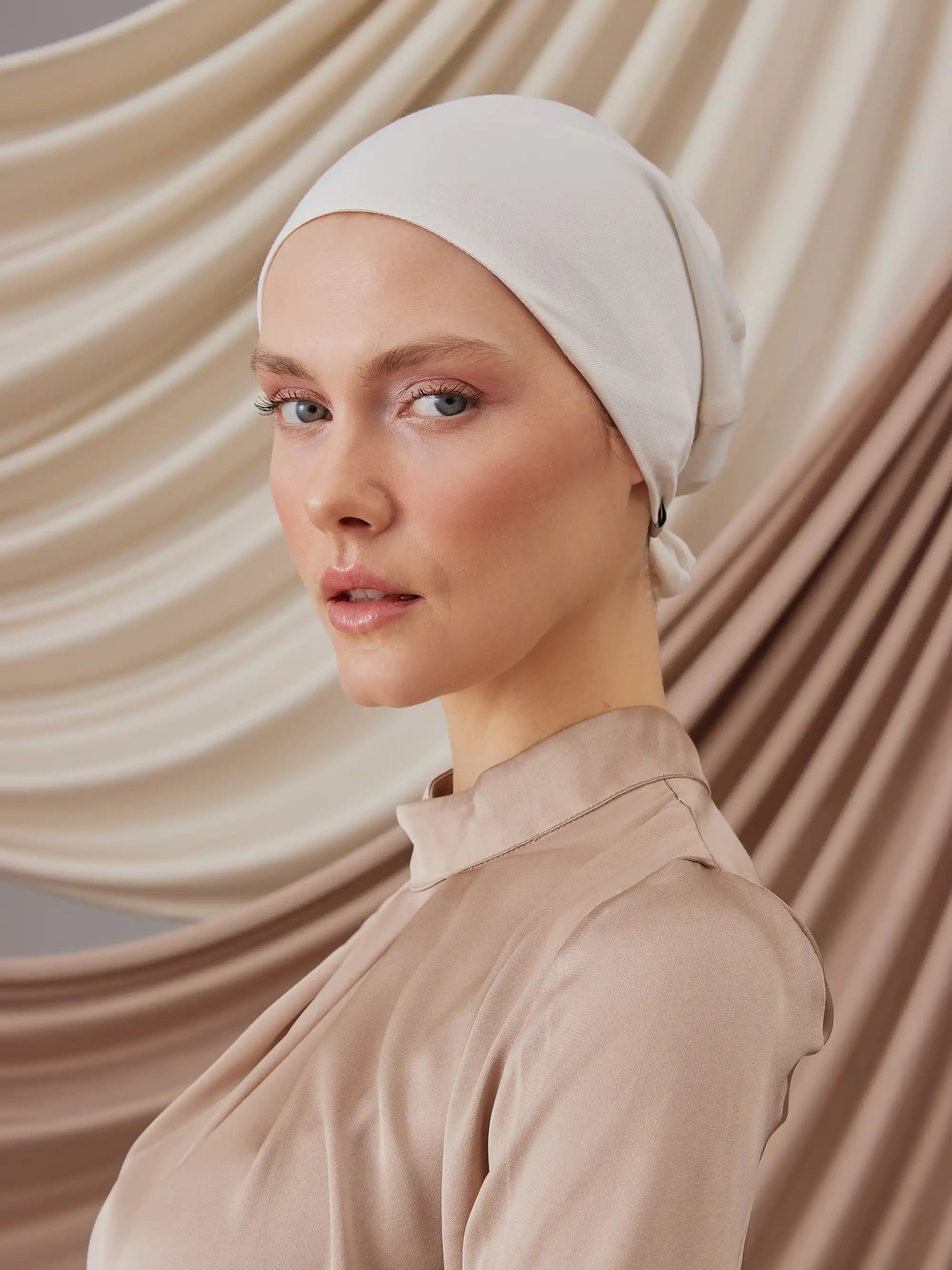 Satin Lined Underscarf - Ivory