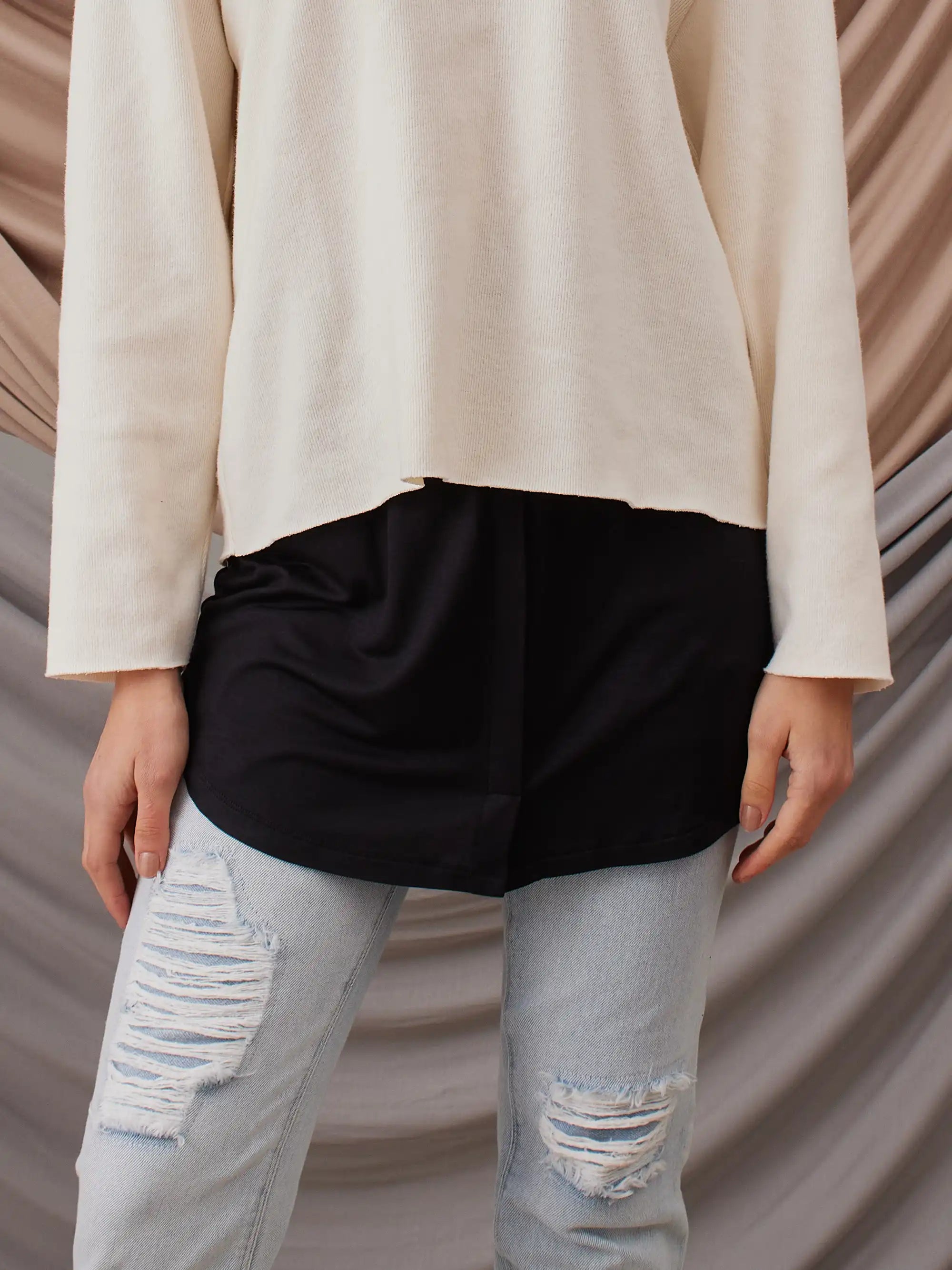 Round Hip Cover - Black