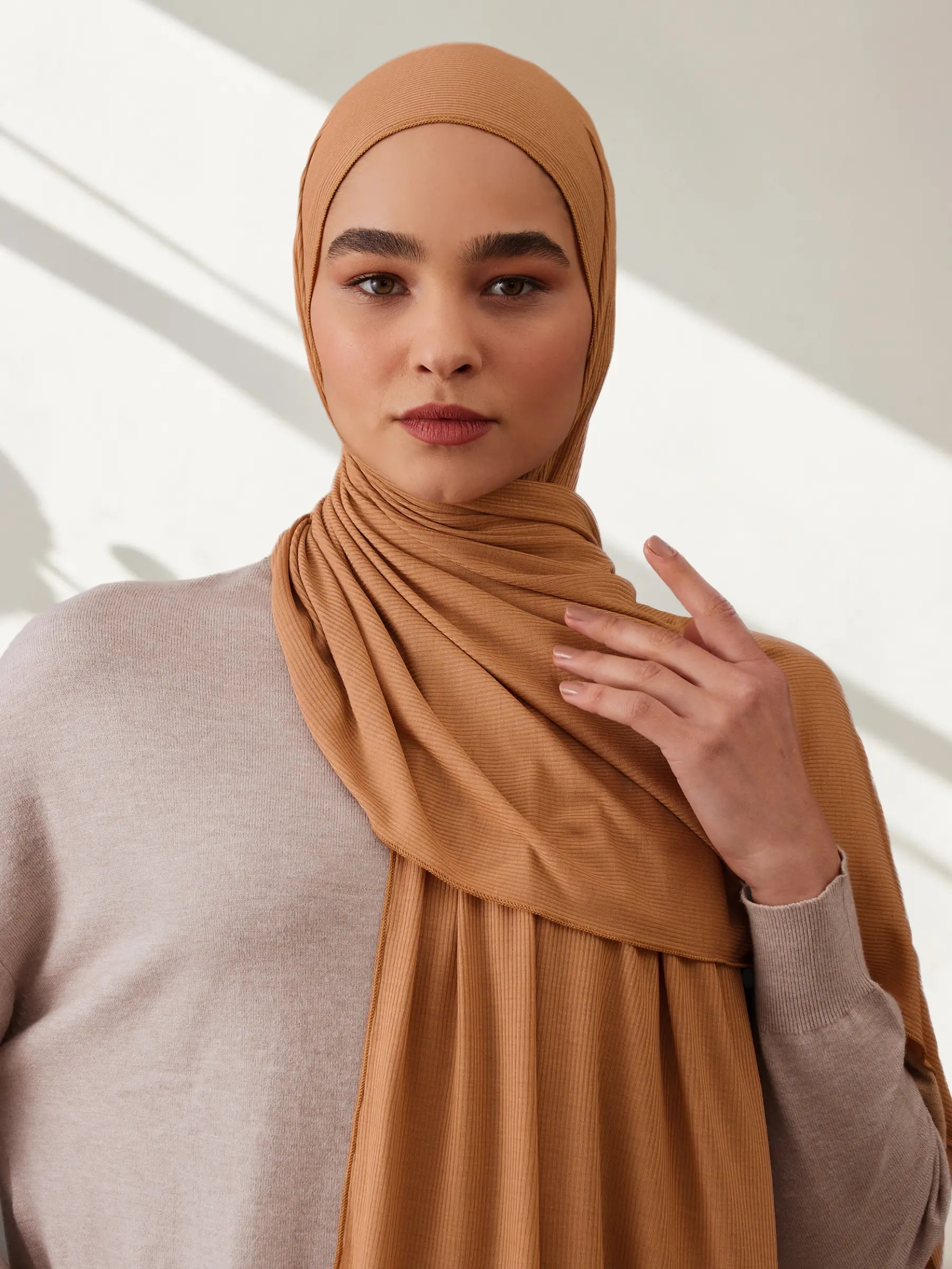 Ribbed Jersey Hijab - Gold Caramel