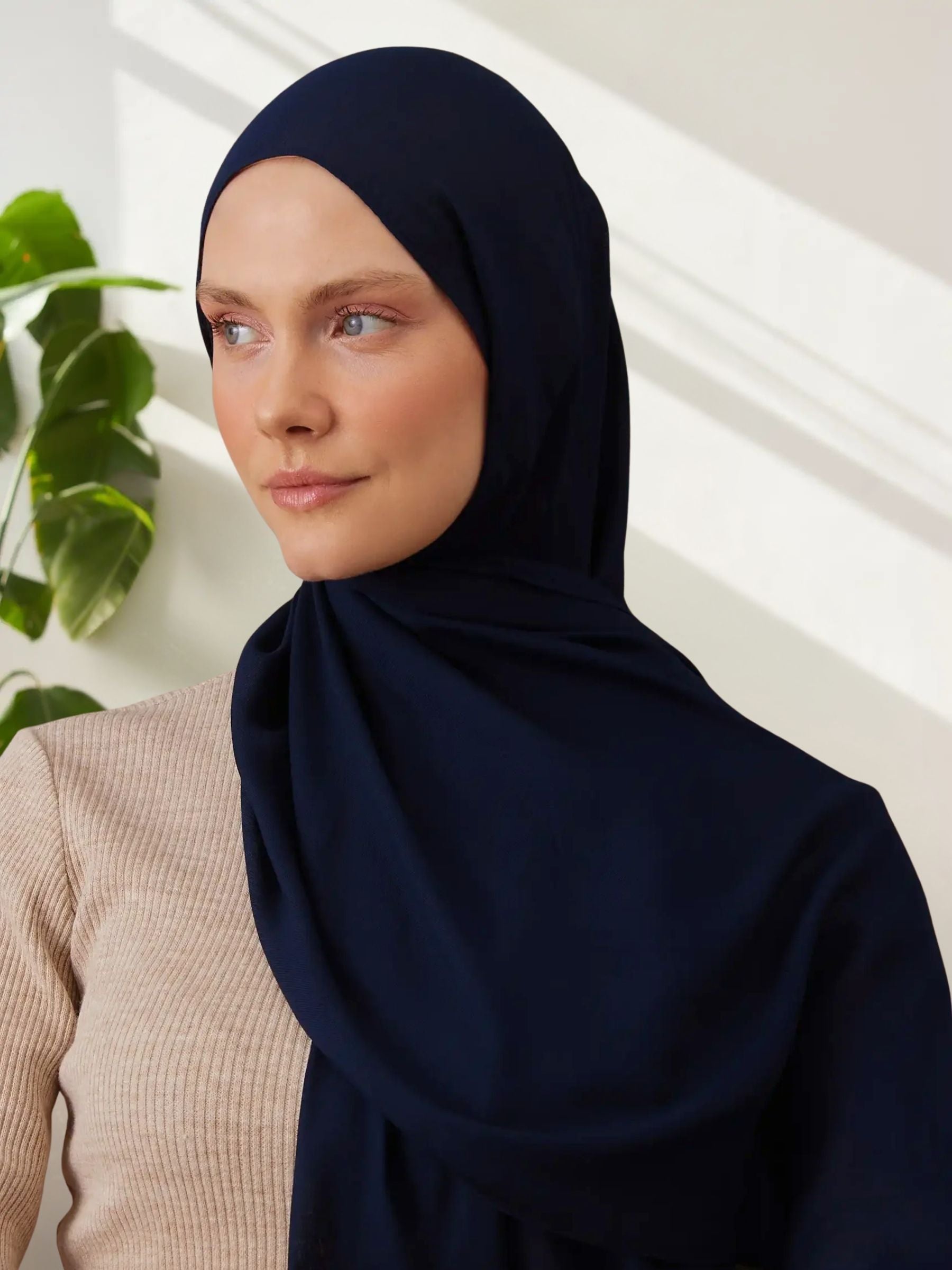 Summer Woven Hijab - Navy