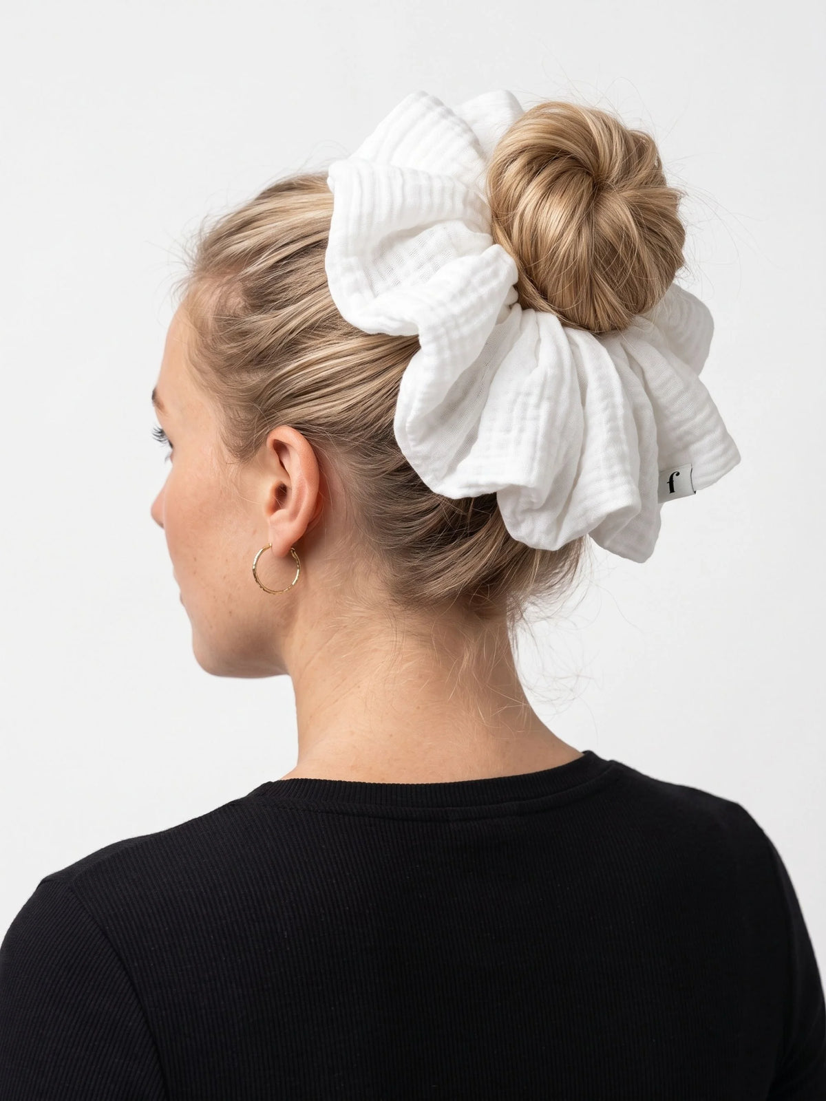 Muslin Scrunchie – White