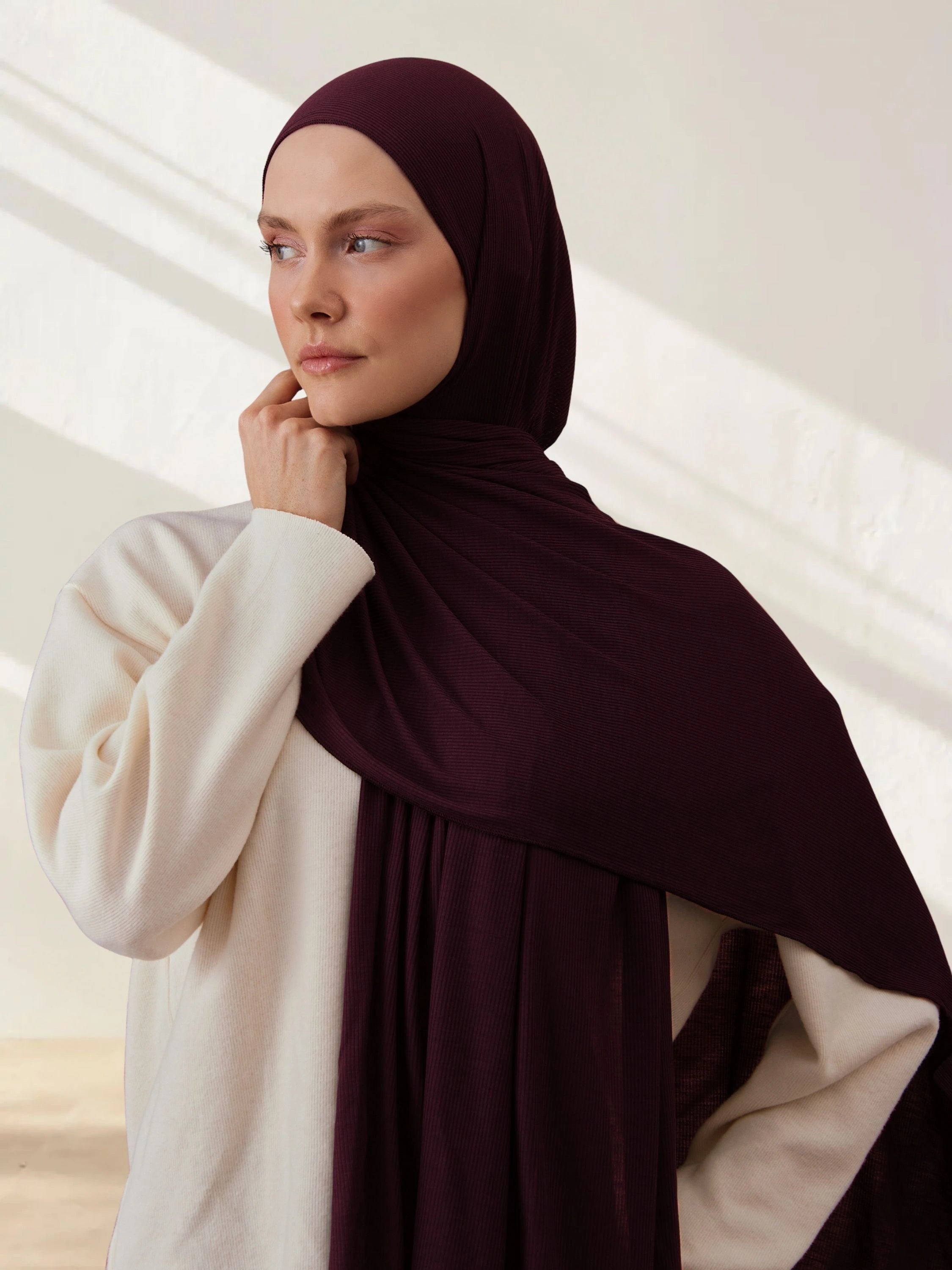 Small Ribbed Jersey Hijab - Dark Maroon
