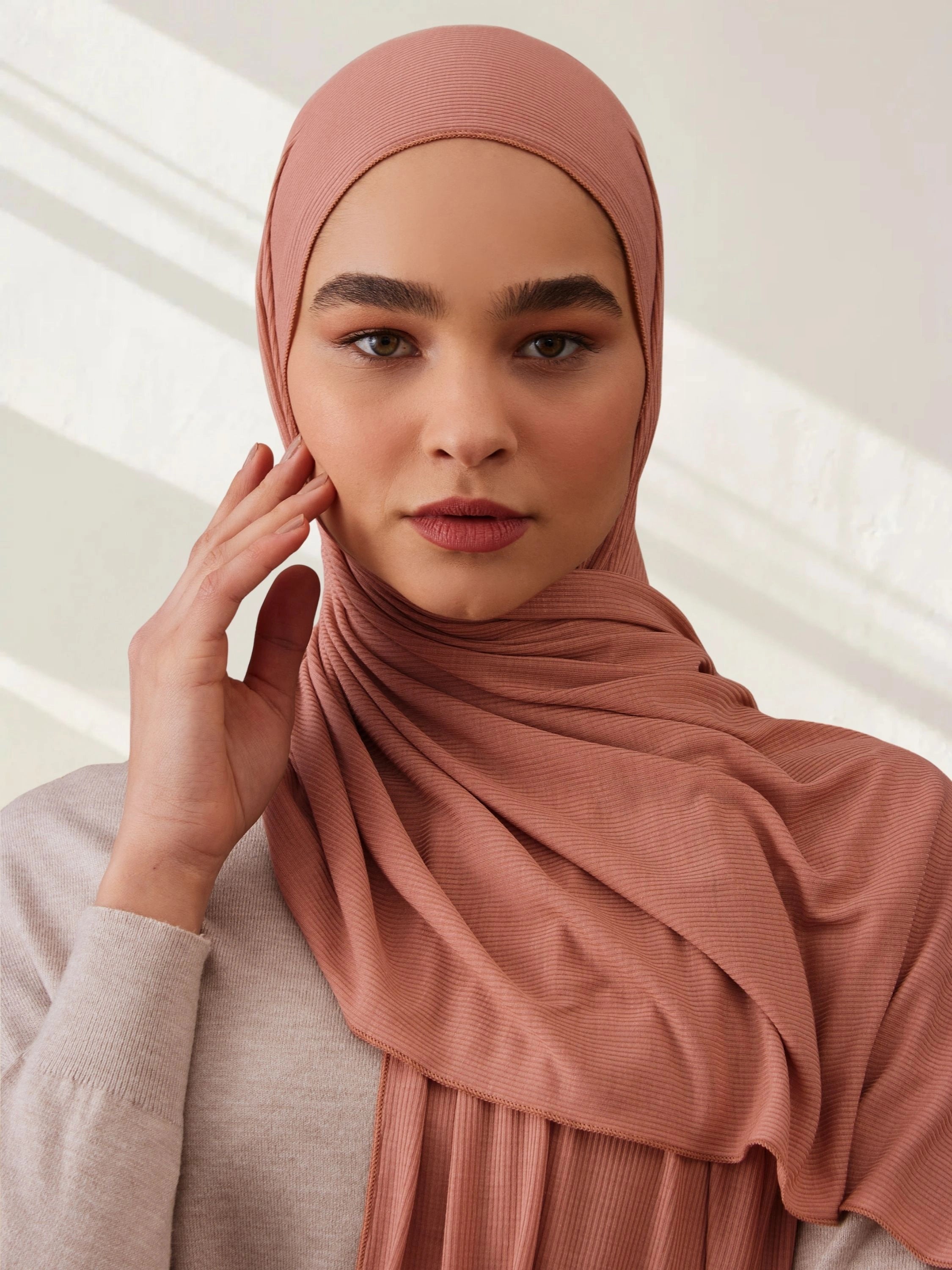 Small Ribbed Jersey Hijab - Vintage Rose