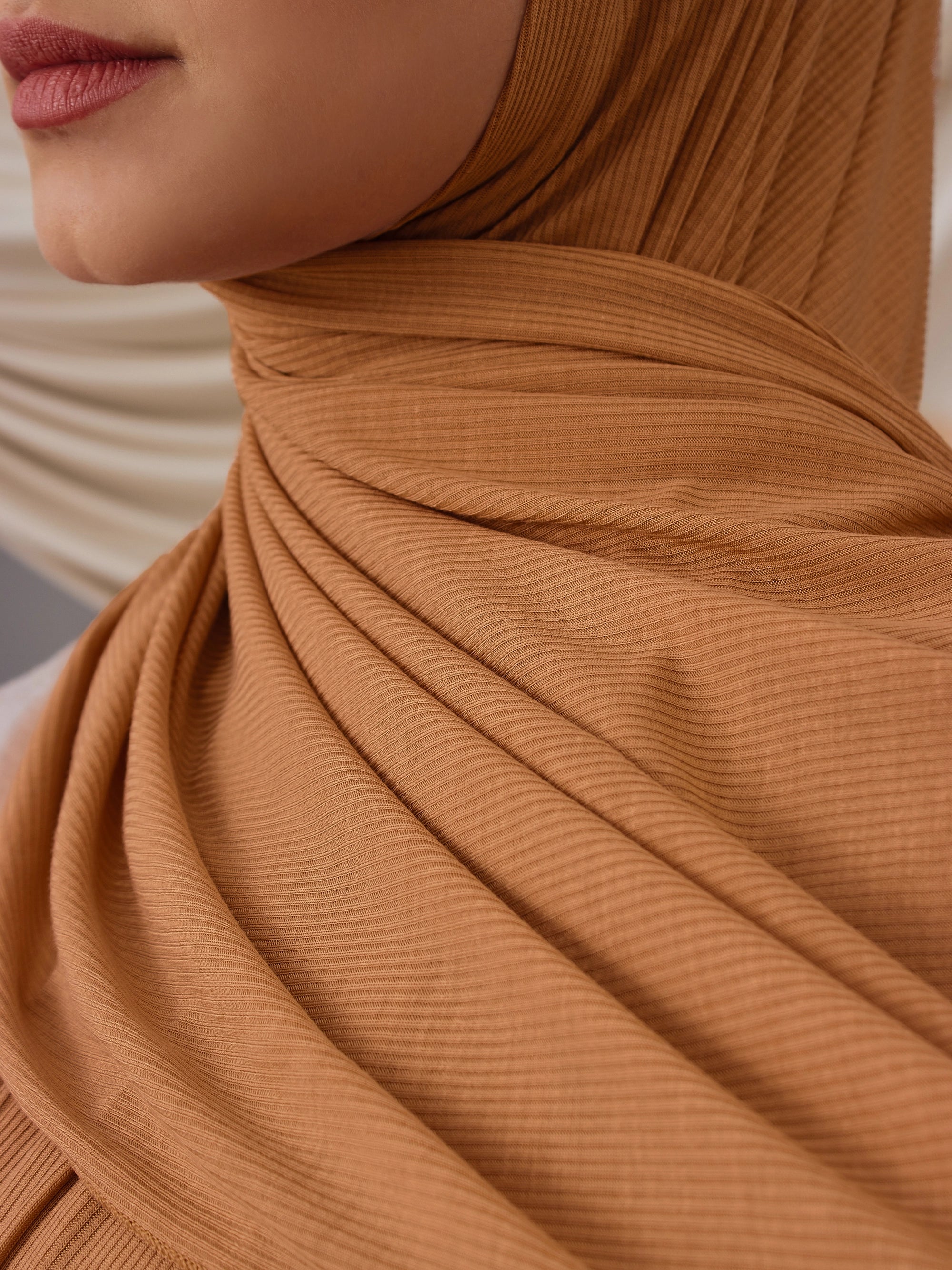 Ribbed Jersey Hijab - Gold Caramel